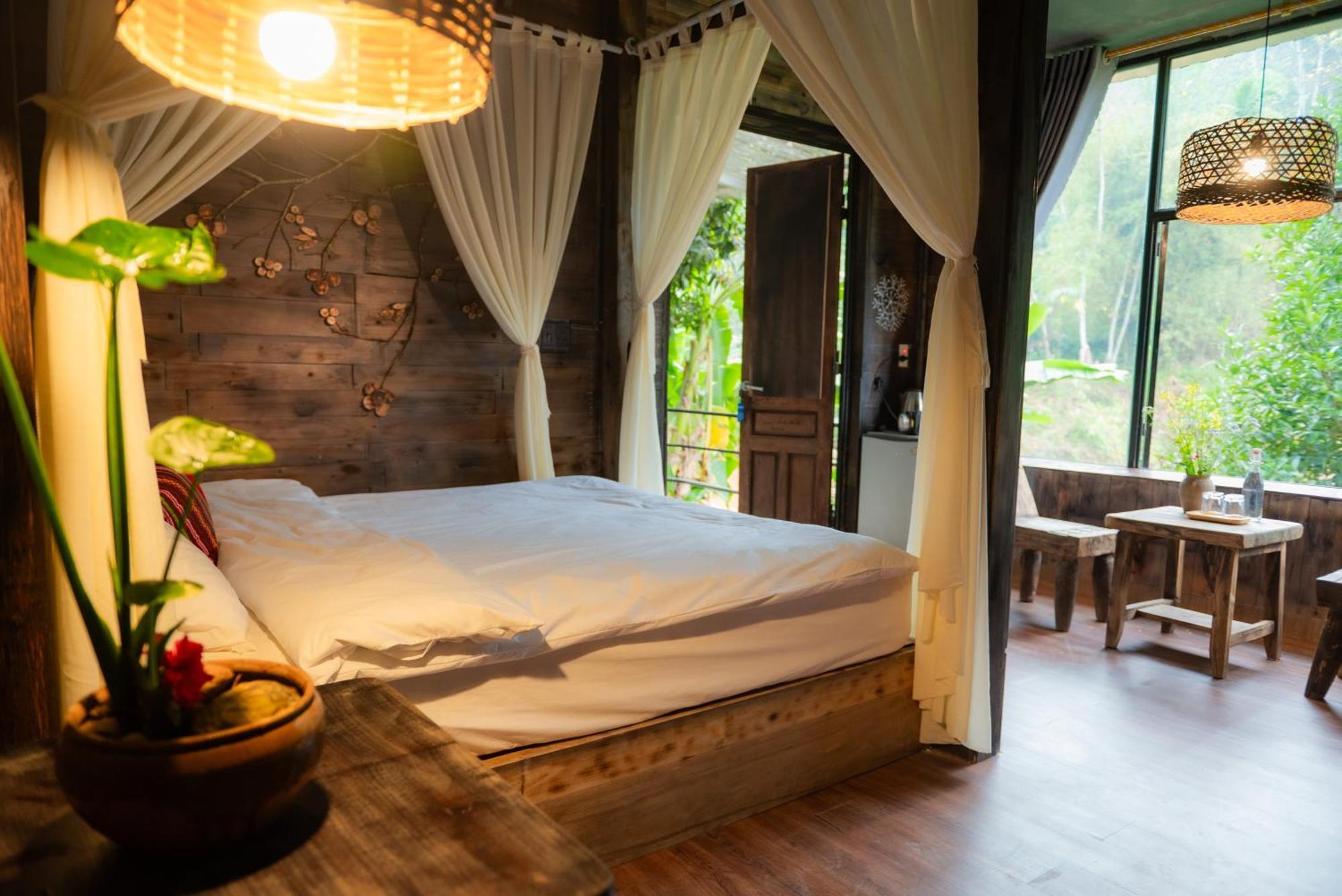 Ha Giang Xanh Retreat - Trekking, Tour, Motorbike Rental Eksteriør billede